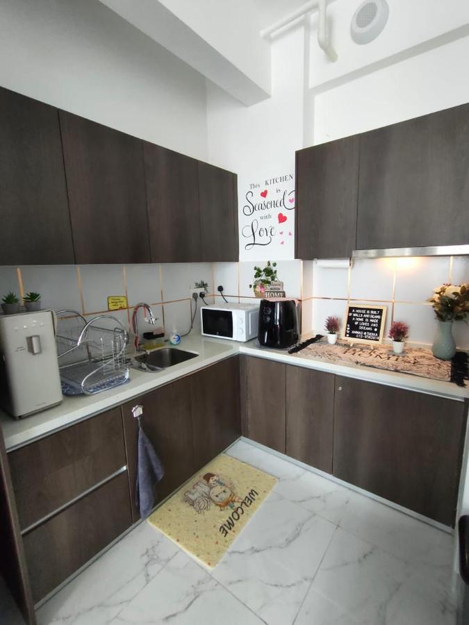 Ferienwohnung Ammar @ Troika Kota Bharu Exterior foto